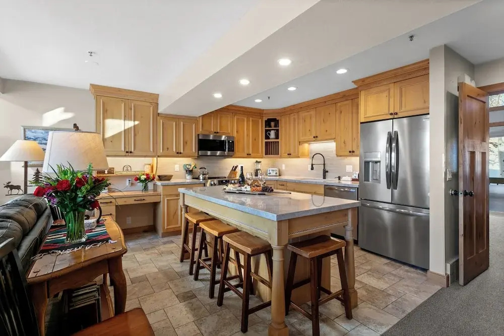 Queen Esther at Deer Valley Resort - Four Bedroom Condo with Hot Tub #2447 4 Condo