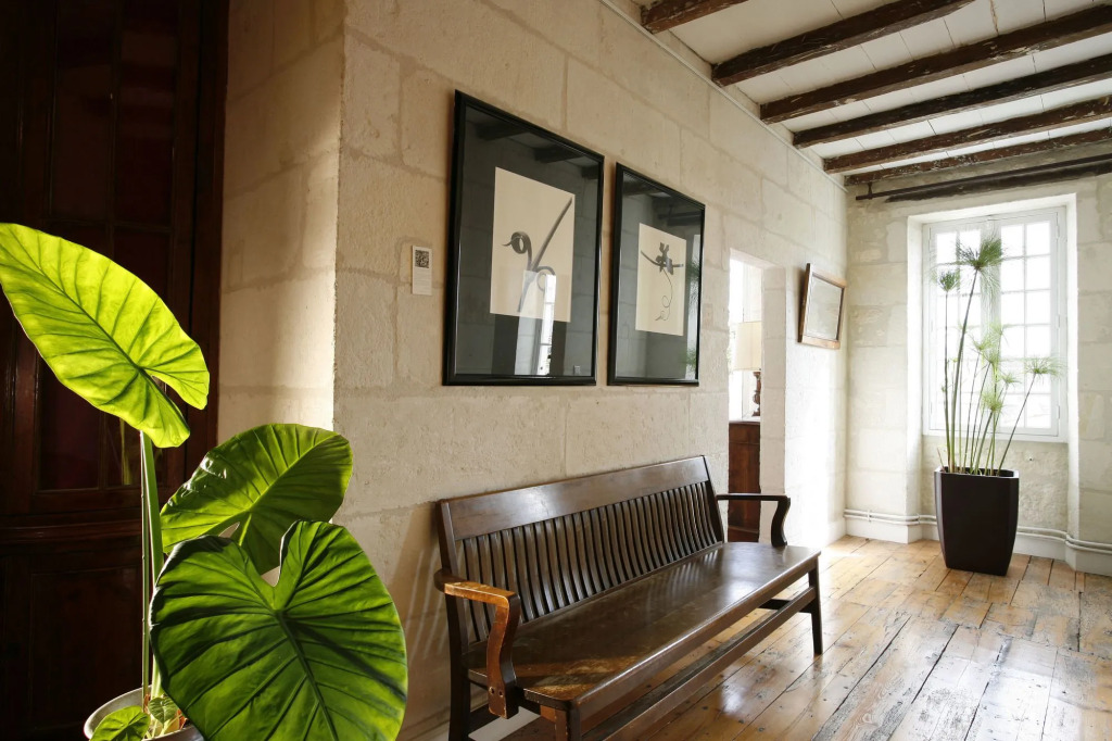La Porte Rouge - The Red Door Inn
