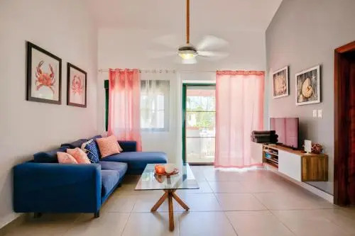 Beautiful Beachfront 2-Bdr Apt D301