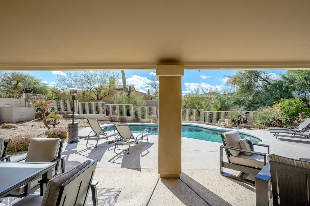 Casa Pinnacle 3 Bedroom Home by RedAwning