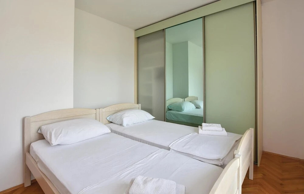 Beautiful Home in Trogir With Wifi and 6 Bedrooms