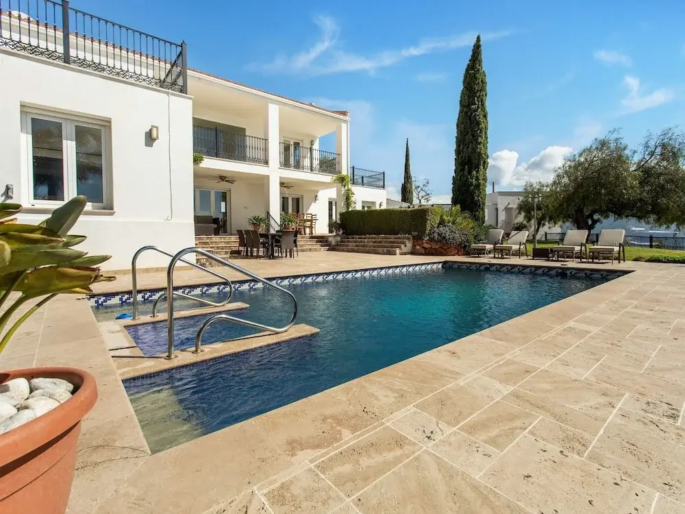 Villa in Granada with Sea Views & Pool