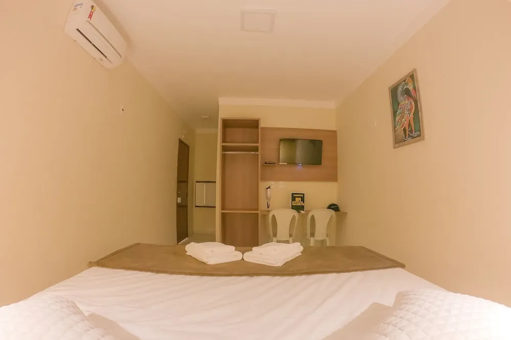 Br Hotel