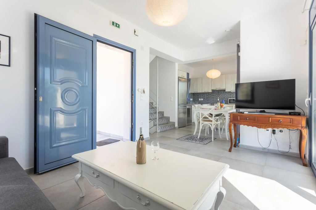 Villa Seahorse Large Private Pool Walk to Beach Sea Views A C Wifi Eco-friendly - 2639
