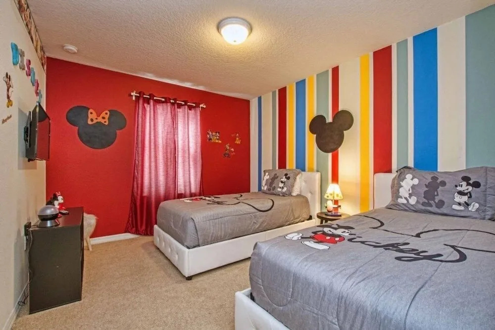 Windsor-4 Bed Townhouse w/splashpool-3805WW