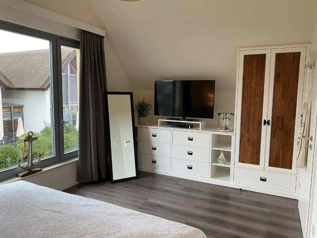 Ostsee - Reetdachhaus Nr 42 "Waterkant" im Strand Resort