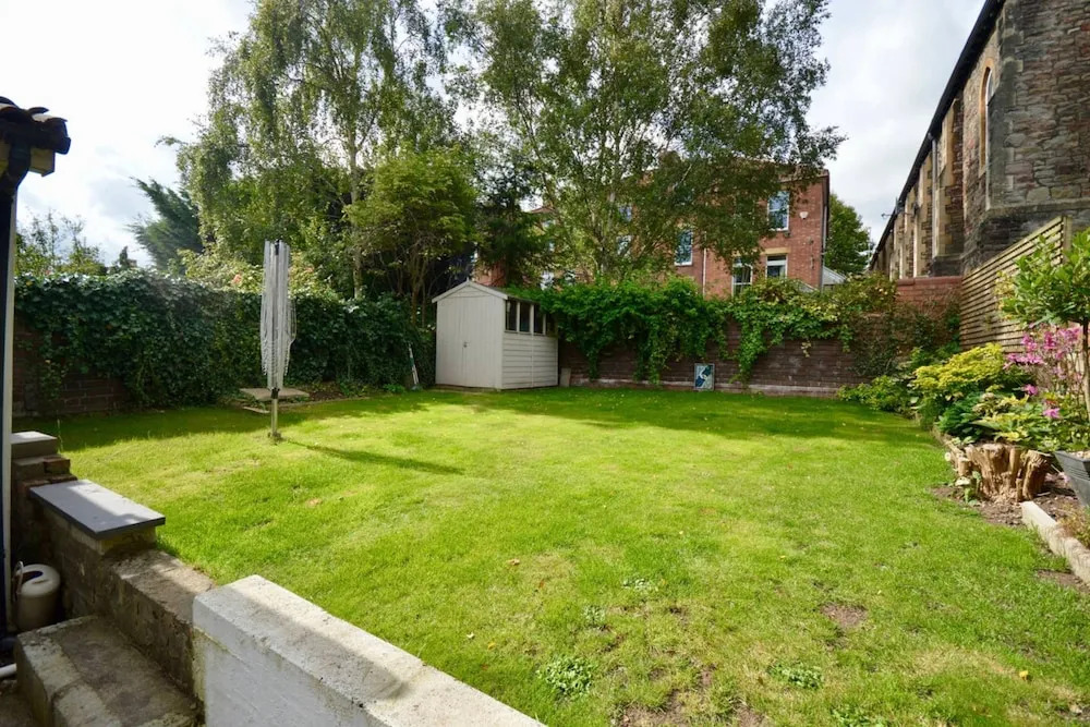 Elegant Bristol Garden Flat By The Arches