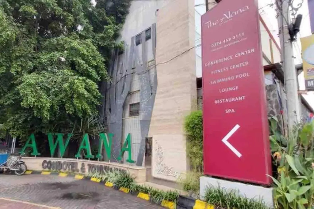 Awana Dream Whole Villa, 4bedroom 10pax , 5min to Alun Alun, Kraton, Malioboro bdc