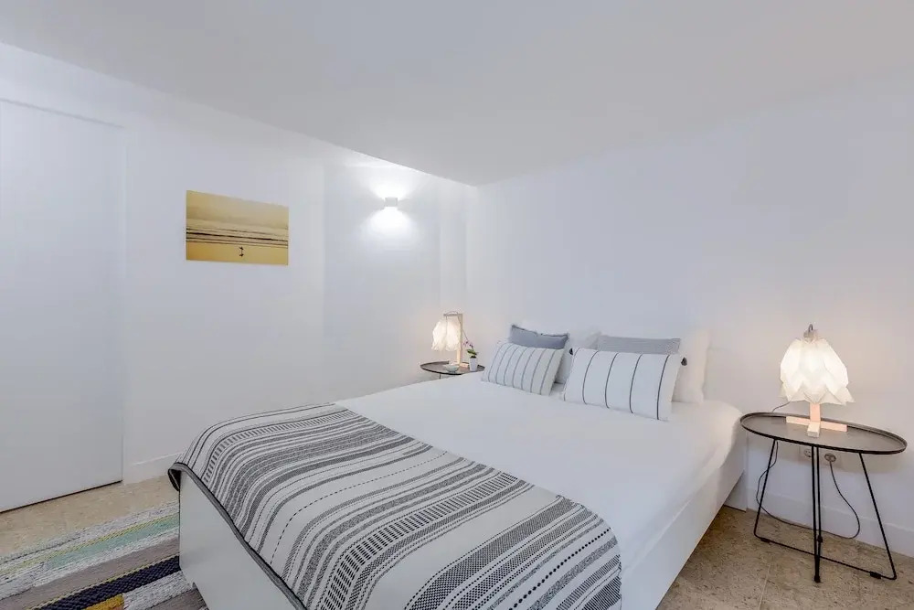 Renovated Typical Baixa Apartment, By TimeCooler