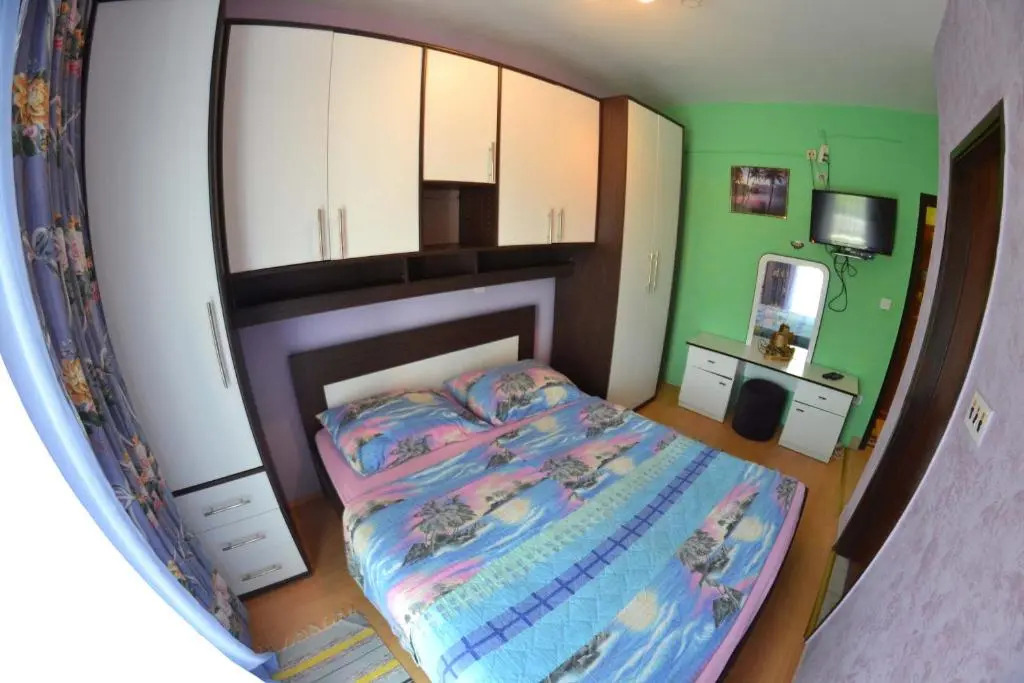 Apartmani Jenny i Tania