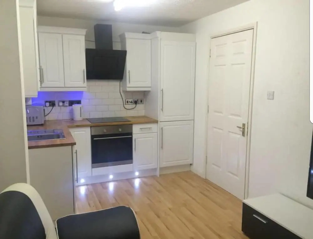 One Bed Apartment Near Heathrow