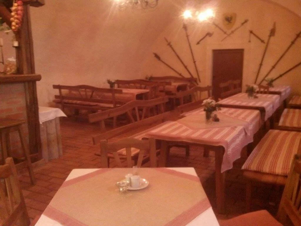 Zamek Cerveny Hradek
