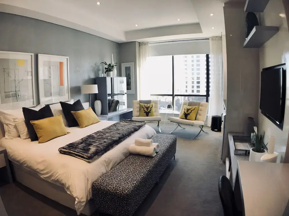 Sandton Skye Comfy Executive Apartment