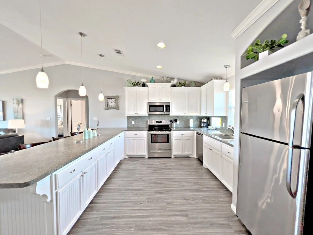 Beaches Be Trippin' 4 Bedroom Home by RedAwning