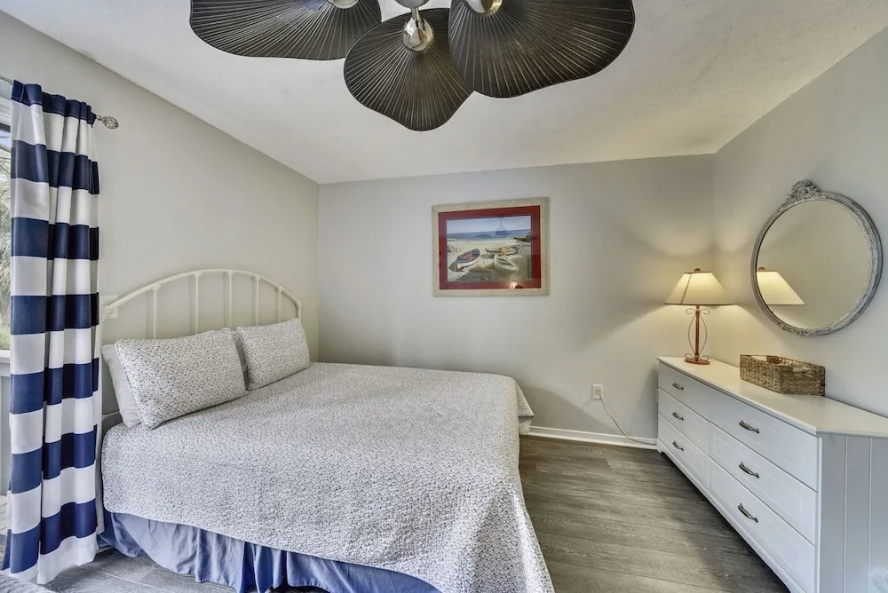 Hickory Cove 52