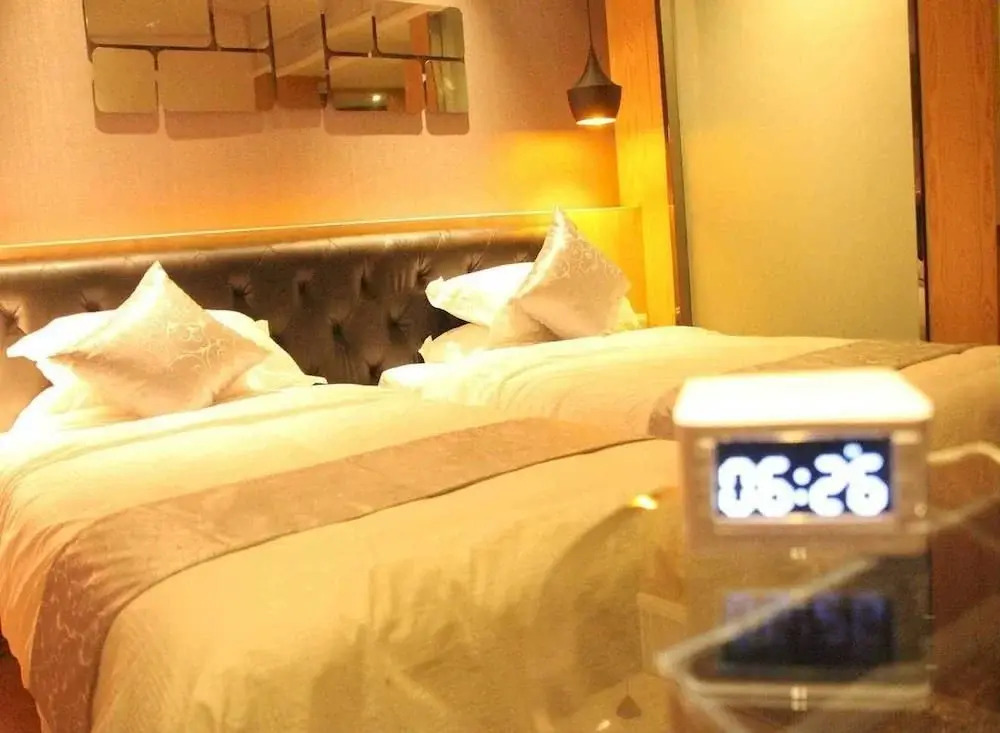 Libo Selected Hotels (Shanghai Wanda Plaza Tonghe New Village Subway Station Branch)