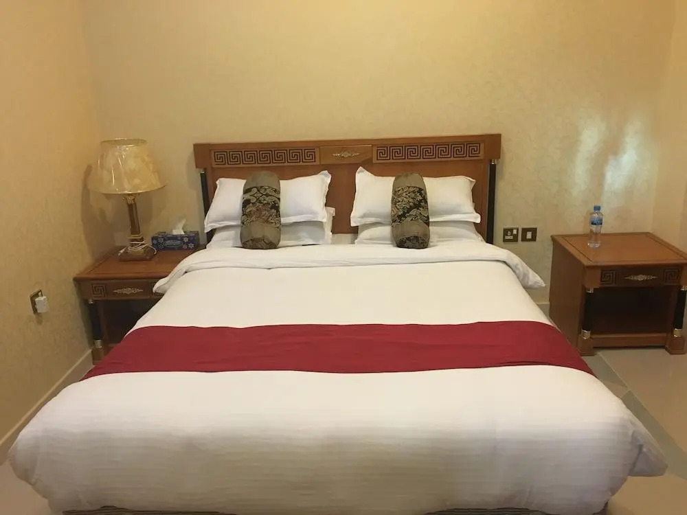 Safari Hotel