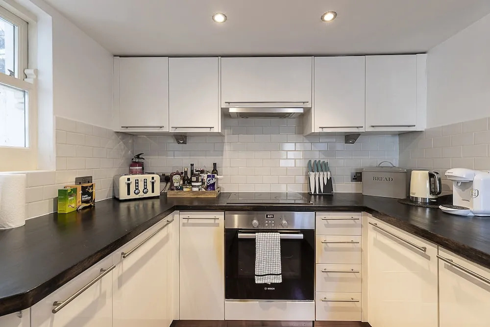 Charm 2BR South Kensington Flat Near Gloucester Rd