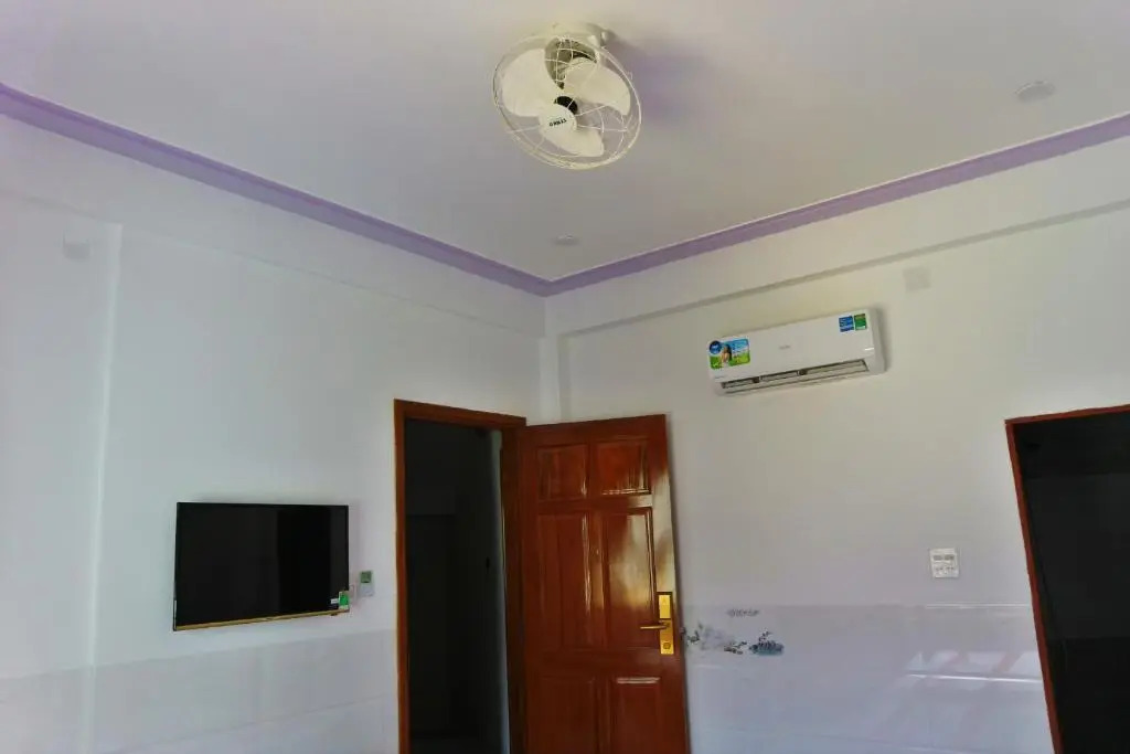 Anh Quân Hotel