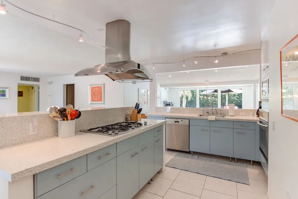 3BR 3BA Stylish House with Pool Palm Springs by RedAwning