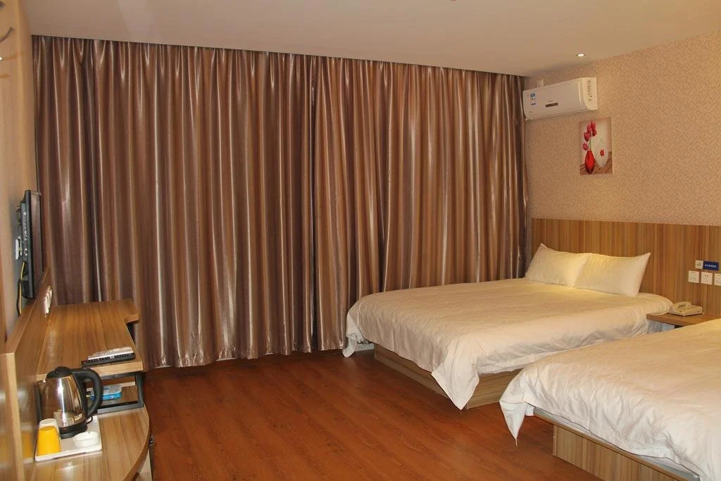 Eaka 365 Hotel Changli Railway Station