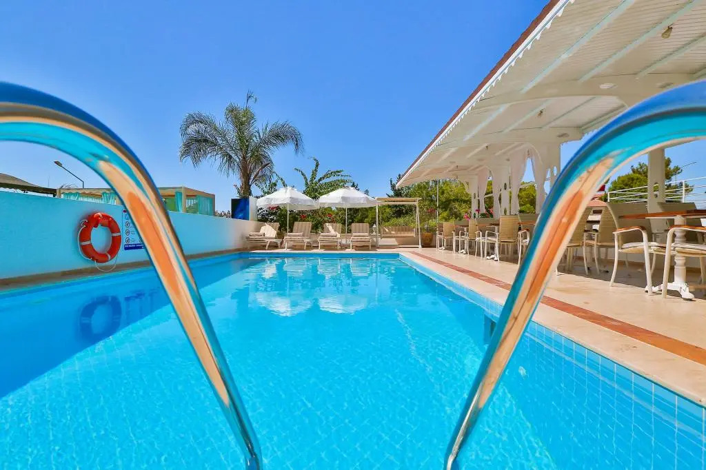 Linda Beach Class Hotel