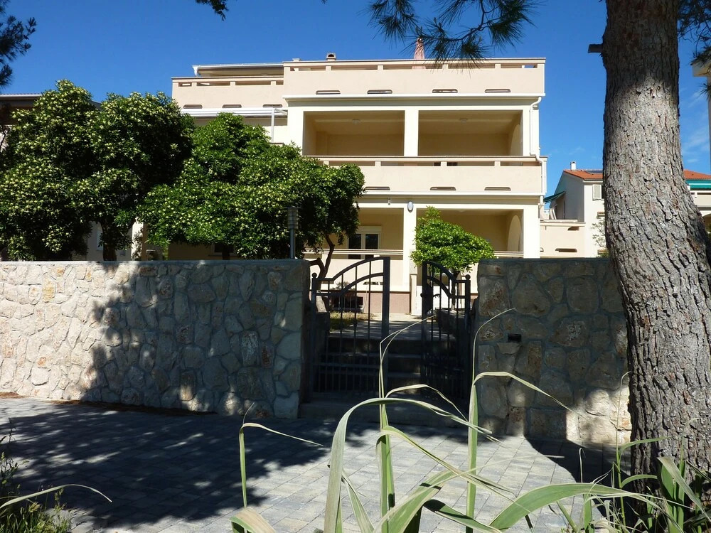 Sea view apartments AZ on beach
