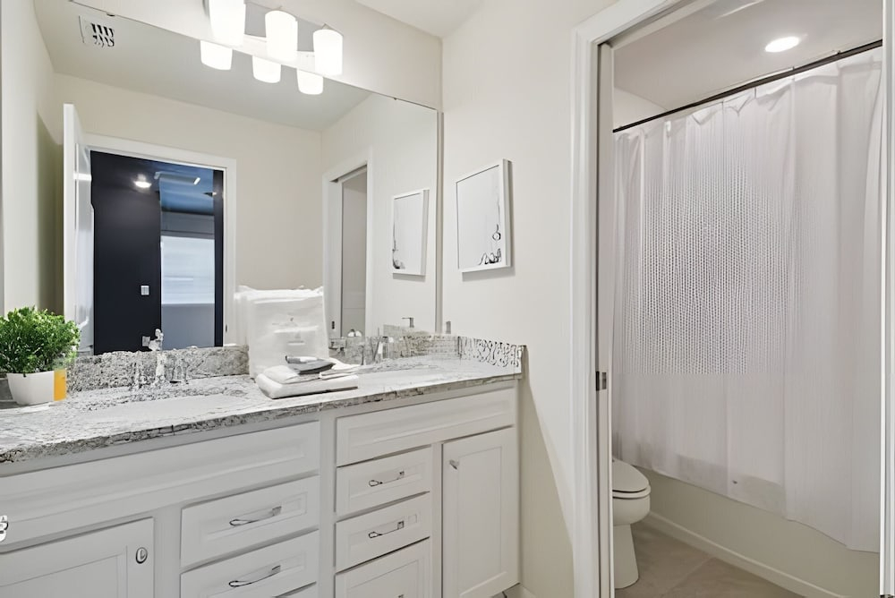 Luxury 5BR Home w/ Private Pool Near Disney