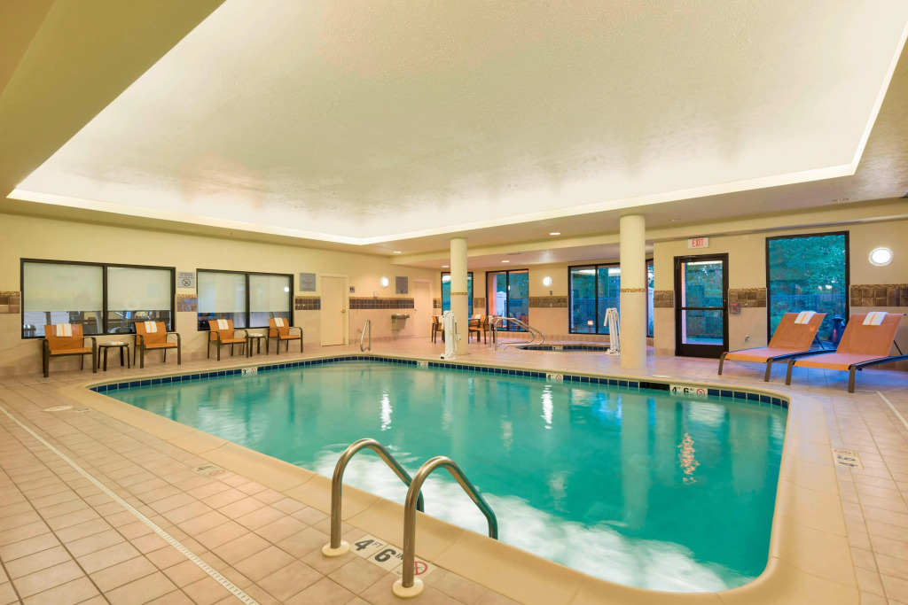 Courtyard by Marriott Traverse City