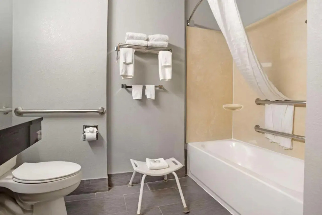 Quality Inn & Suites Birmingham