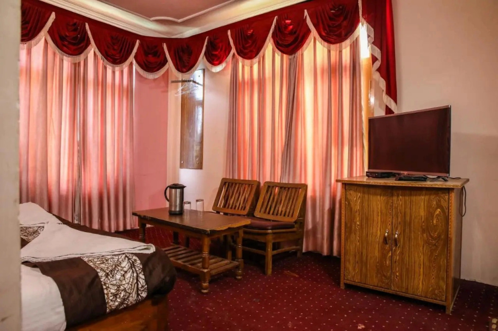 Hotel Century Gangri