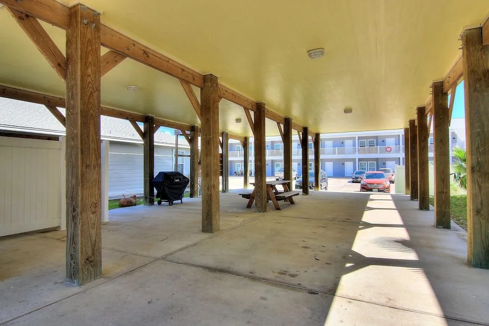 Pop-A-Top - 3 Br home