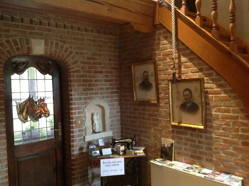 B&B Decoster