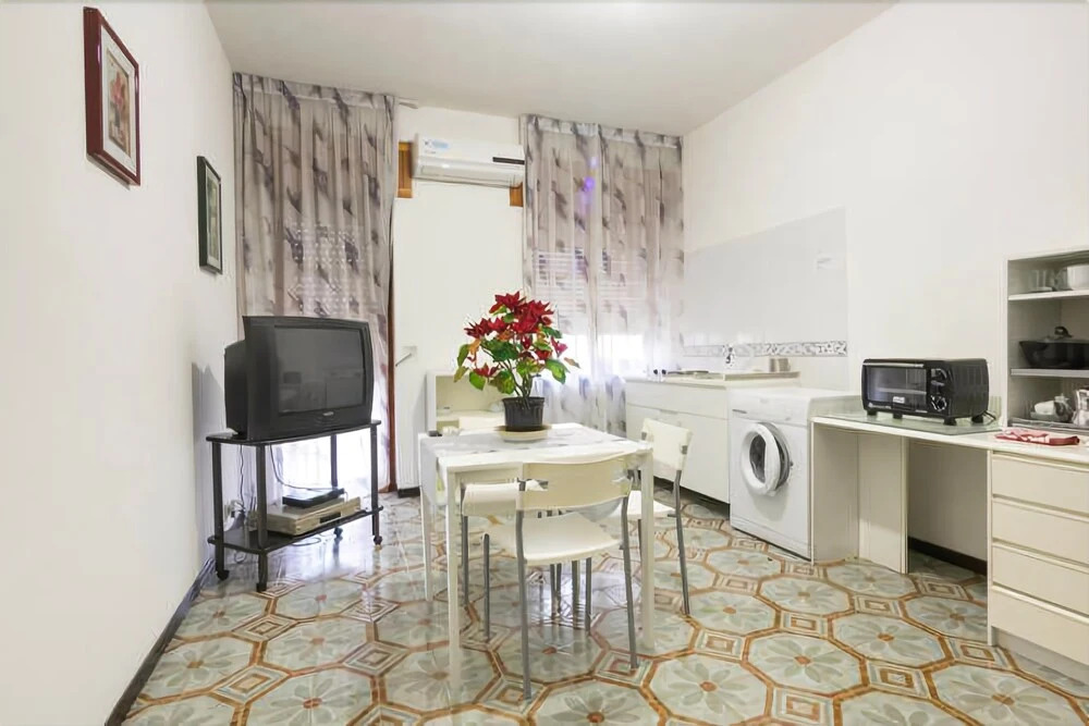 University B&B