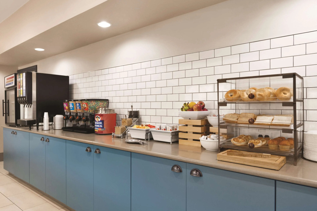 Country Inn & Suites by Radisson, Washington, DC East - Capitol Heights, MD