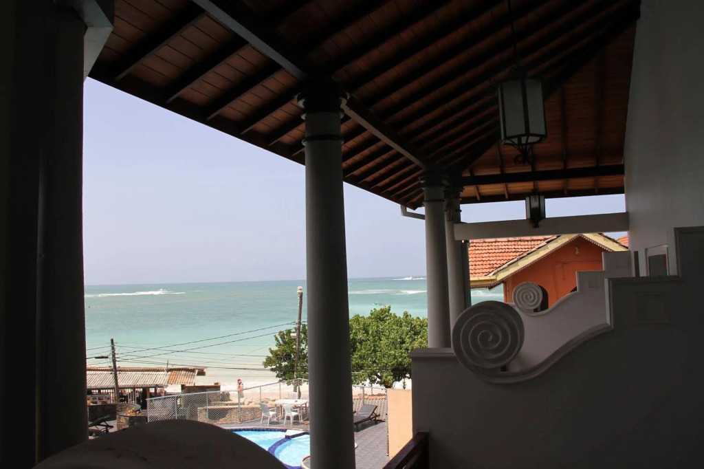 Hotel Neptune Bay unawatuna beach