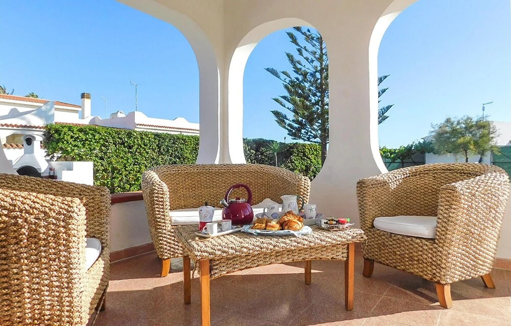 Beautiful Home in Pachino With 3 Bedrooms and Wifi