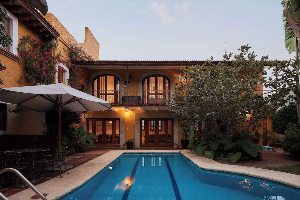 Casa Dos Parques AC Pool Garden Design Location
