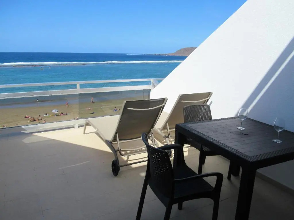 Apartamento 1ª linea Las Canteras -vista mar con terraza y wifi - 307