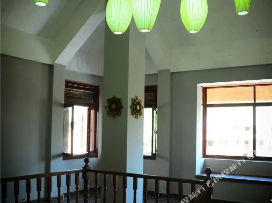Wushe Boutique Inn (Xishuangbanna Jinghong Gaozhuang Star Night Market)