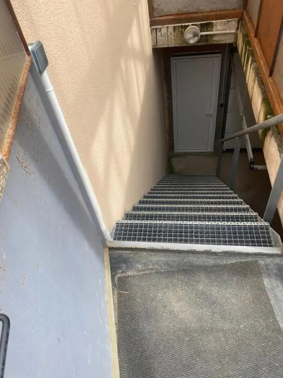 Loft avec terrasse sans vis a vis à 3km du circuit avec garage au calme