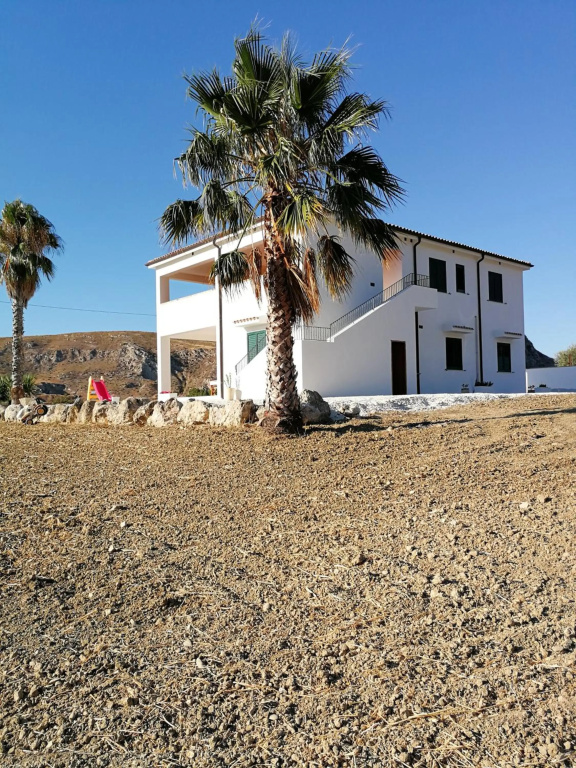 One bedroom appartement with sea view and furnished garden at Montallegro 2 km away from the beach