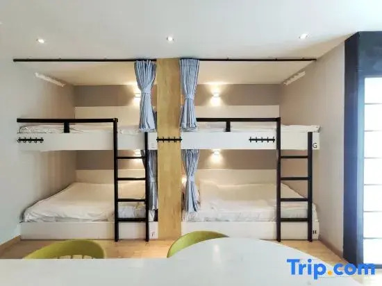Mitto Youth Hostel (Chengdu Kuanzhai Alleys Huapaifang Metro Station Branch)