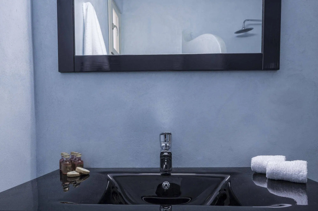 Azzurro Suites