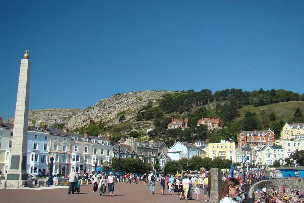Min y Don Llandudno