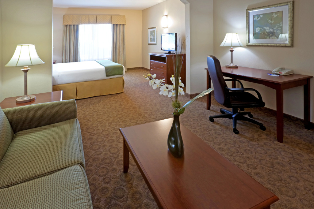 Holiday Inn Express Hotel & Suites Cedar Hill by IHG