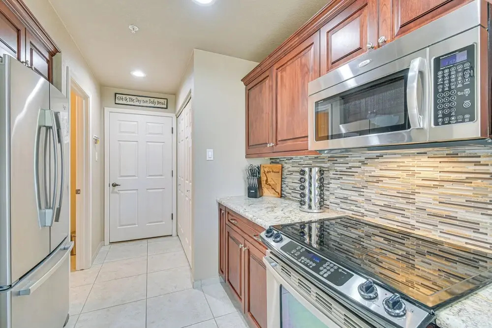 Patio & Pool Access: Lake Havasu City Gem