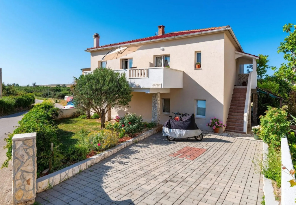 San - Comfortable and Great Location - A3