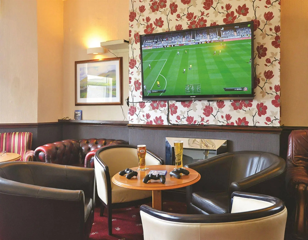 Bailey Ground Hotel