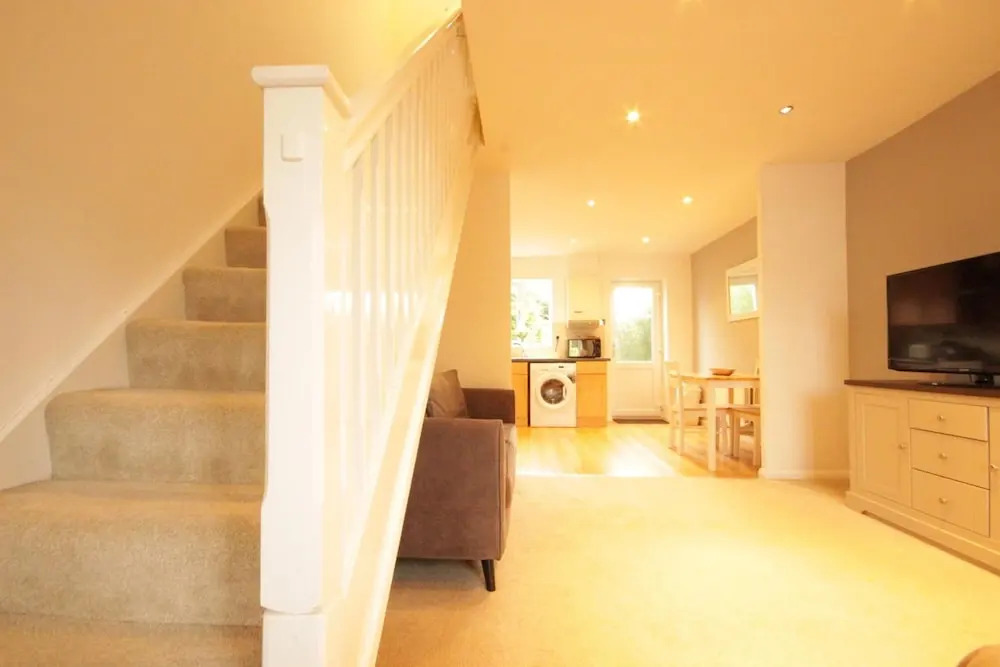 Fantastic 2-bed House in Hull. Garden, Sky tv